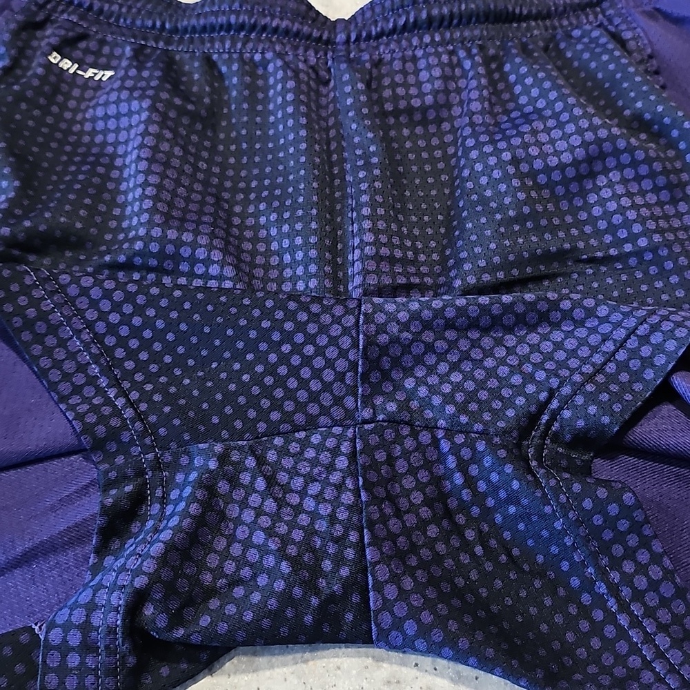 Nike Small Blue and Black Athletic Shorts - Picture 4 of 8